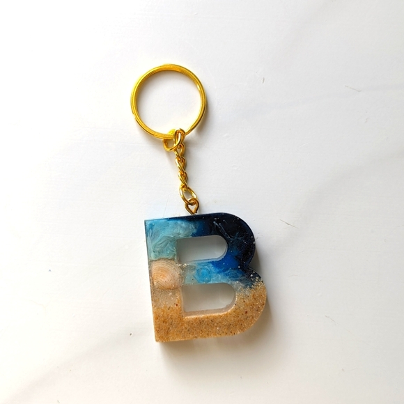 Accessories - 🌼 3 For 15 🌼 Resin Keychain - Letter B - Handmade